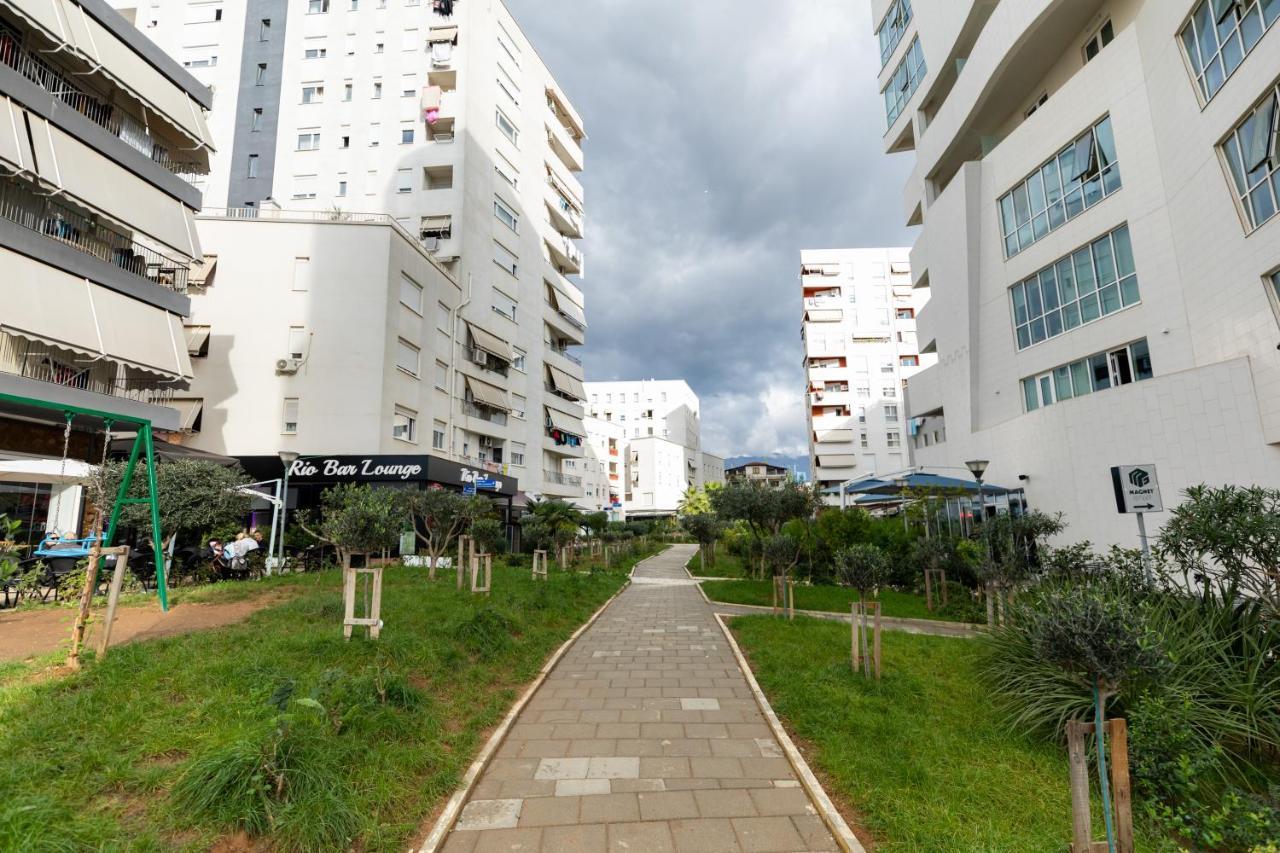 Tirana Contact Apartment Екстер'єр фото